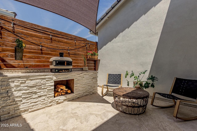 10447 W Salter Dr, Peoria, AZ 85382 - view of patio featuring an outdoor kitchen