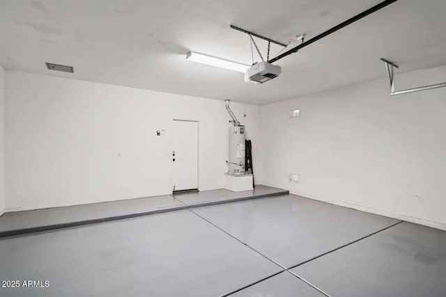 29228 N 48th St, Cave Creek, AZ 85331 - garage with water heater and a garage door opener