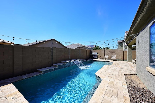 7712 S 37th Way, Phoenix, AZ 85042 - view of pool with a fenced backyard, a patio, and grilling area