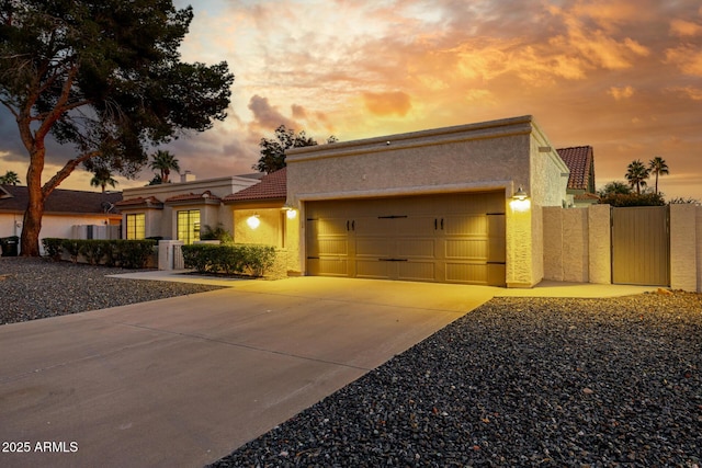 view of front facade featuring a garage