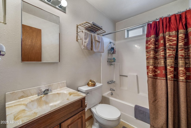 full bathroom featuring toilet, shower / bath combo with shower curtain, and vanity