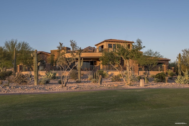 9161 E Superstition Mountain Dr, Gold Canyon, AZ 85118 - view of front of property with a front lawn
