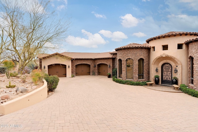 9161 E Superstition Mountain Dr, Gold Canyon, AZ 85118 - mediterranean / spanish house with a garage