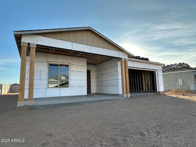 view of front of home