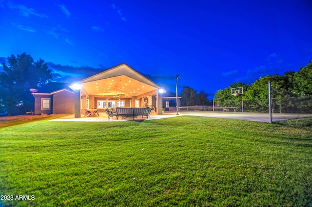 22406 S 173rd Way, Gilbert, AZ 85298 - back of house featuring a yard and basketball court