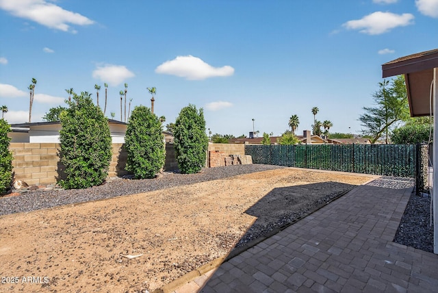 5101 E Paradise Dr, Scottsdale, AZ 85254 - fenced backyard with a patio