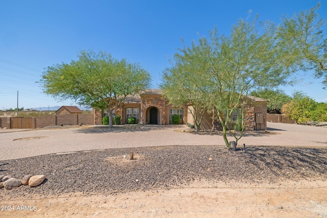 view of front of house