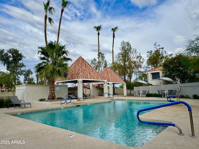 1060 E Louis Way, Tempe, AZ 85284 - community pool featuring a gazebo and a patio area