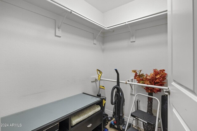 2025 E Campbell Ave Unit 260, Phoenix, AZ 85016 - view of spacious closet