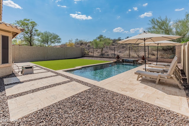 12712 W Milton Dr, Peoria, AZ 85383 - view of pool featuring a fenced backyard and a patio