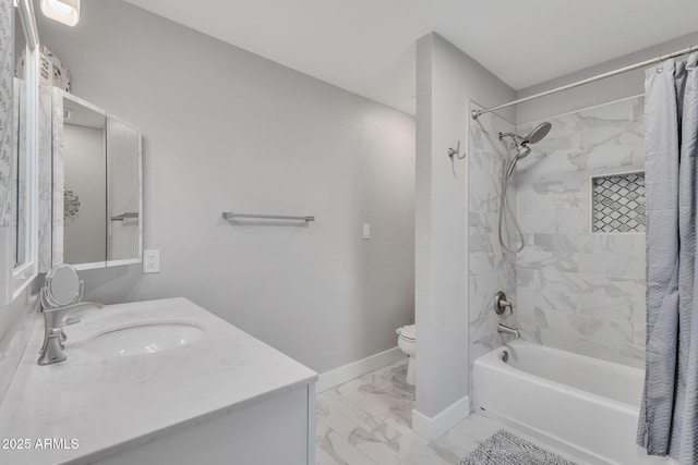 full bathroom featuring shower / tub combo with curtain, vanity, and toilet