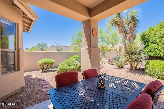 14806 E Lookout Ledge, Fountain Hills, AZ 85268 - view of patio with outdoor dining space and a fenced backyard