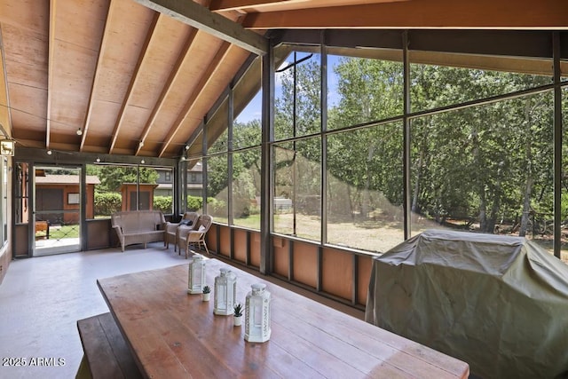 2137 N Flowing Springs Rd, Payson, AZ 85541 - unfurnished sunroom featuring vaulted ceiling and outdoor dining space