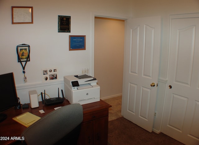4506 E Lone Cactus Dr, Phoenix, AZ 85050 - home office with dark colored carpet