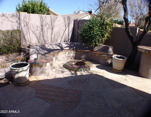 4506 E Lone Cactus Dr, Phoenix, AZ 85050 - view of patio with a fenced backyard