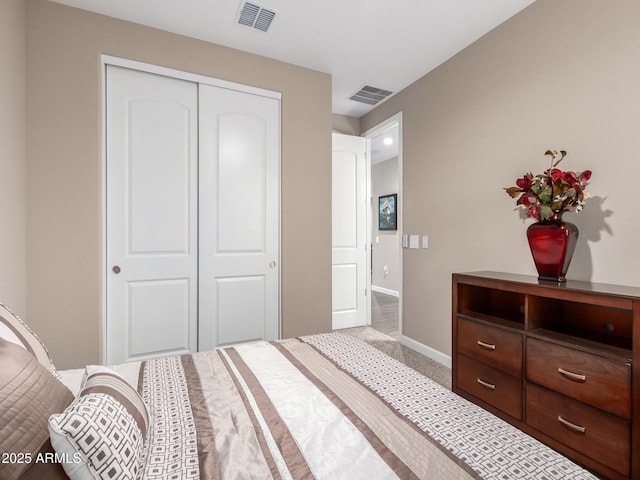 bedroom featuring a closet