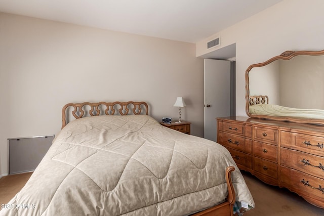 bedroom with carpet flooring