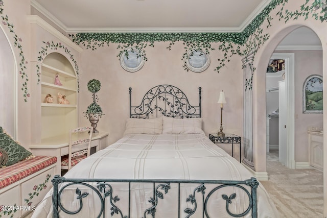 bedroom featuring baseboards, carpet, arched walkways, and crown molding