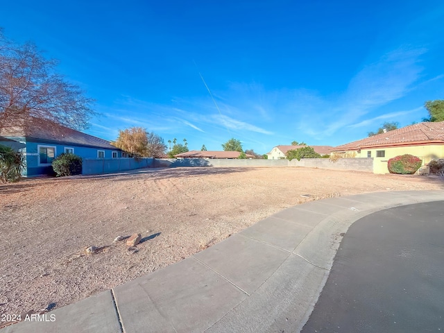 Listing photo 3 for 6320 S Shannon Dr Unit 9, Tempe AZ 85283