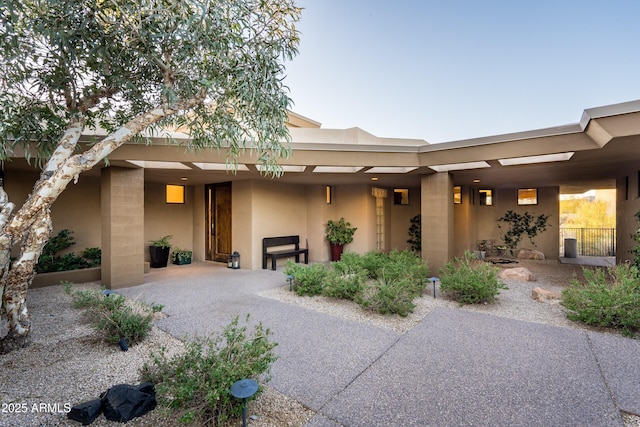 9216 E Sky Line Dr, Scottsdale, AZ 85262 - view of front facade with stucco siding and a patio area
