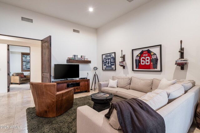 9216 E Sky Line Dr, Scottsdale, AZ 85262 - living room featuring recessed lighting
