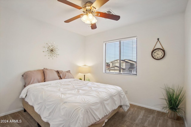 bedroom featuring ceiling fan