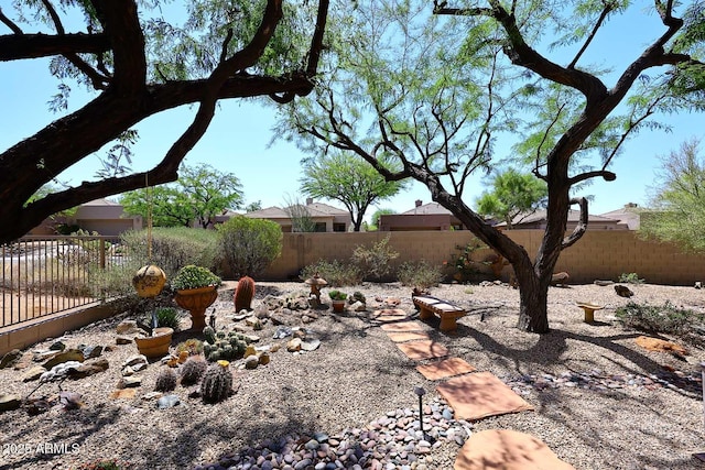 6966 E Bramble Berry Ln, Scottsdale, AZ 85266 - view of fenced backyard