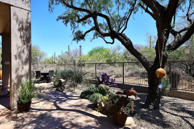 6966 E Bramble Berry Ln, Scottsdale, AZ 85266 - view of patio featuring outdoor dining area