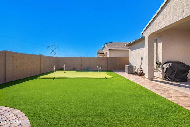 view of yard featuring cooling unit