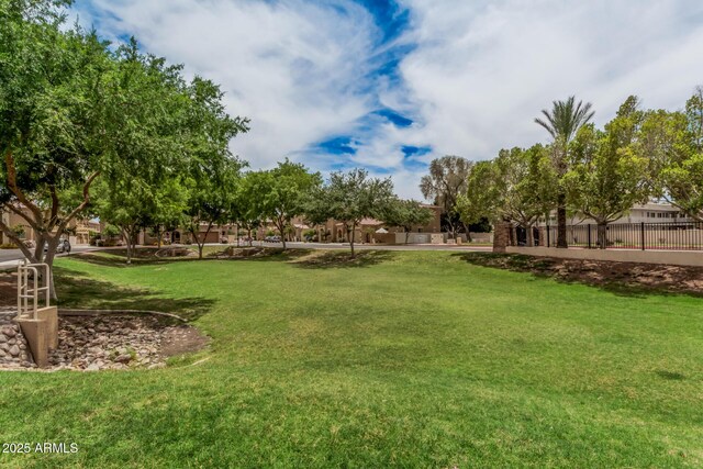1367 S Country Club Dr Unit 1327, Mesa, AZ 85210 - view of yard