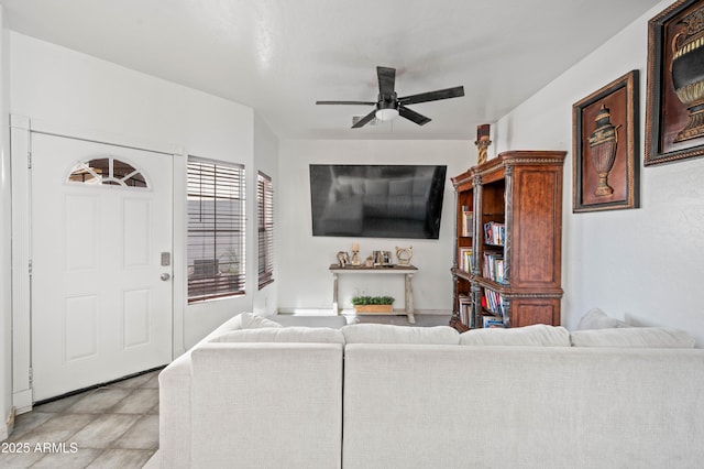 11383 W Pima St, Avondale, AZ 85323 - living area with a ceiling fan