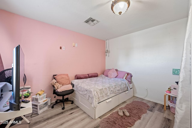 11383 W Pima St, Avondale, AZ 85323 - bedroom with light wood-style flooring