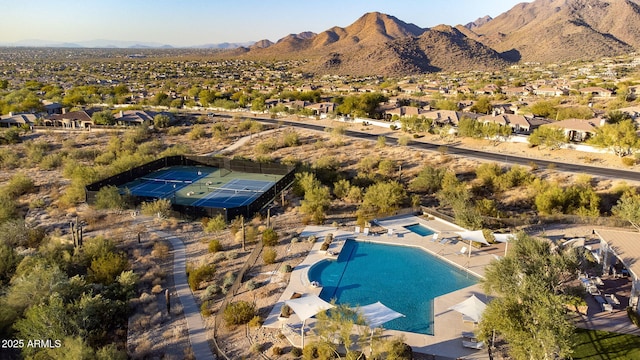 bird's eye view featuring a mountain view