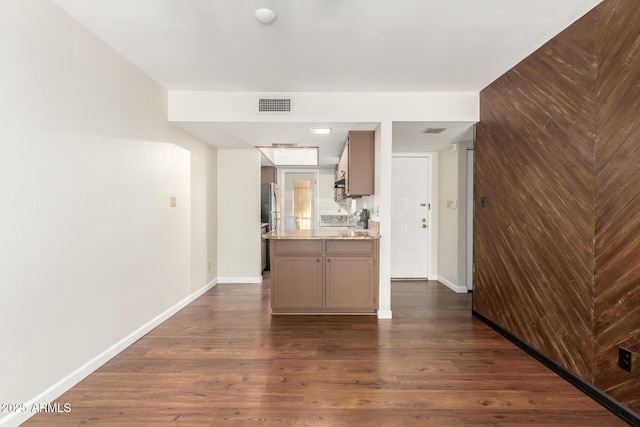 5208 S Deborah Dr, Tempe, AZ 85283 - kitchen with light countertops, visible vents, baseboards, and dark wood-style floors
