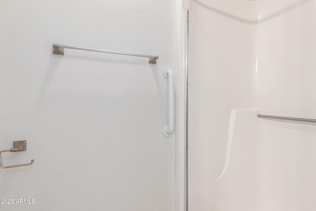 5208 S Deborah Dr, Tempe, AZ 85283 - room details featuring walk in shower
