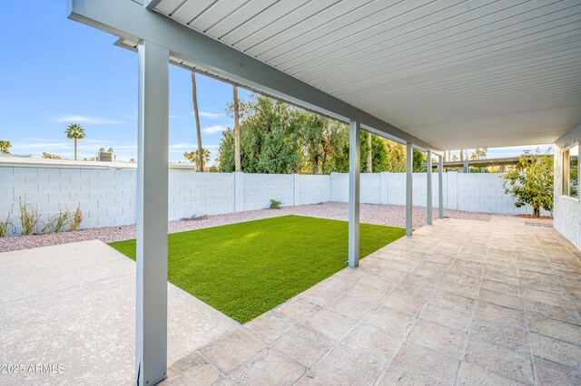6739 E Thunderbird Rd, Scottsdale, AZ 85254 - view of patio / terrace with a fenced backyard