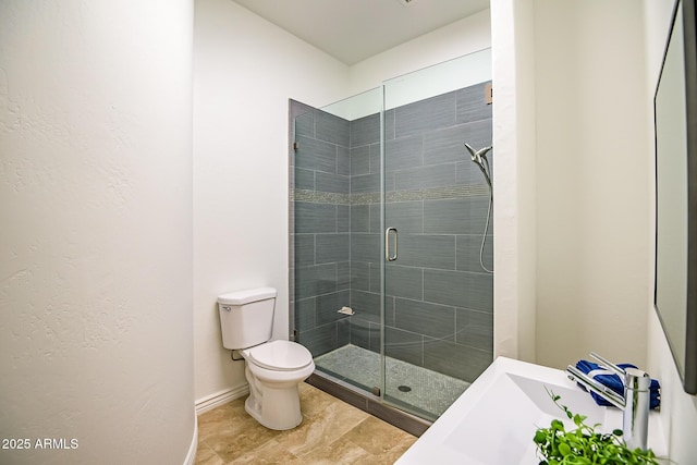 7775 E Fledgling Dr, Scottsdale, AZ 85255 - bathroom with a shower stall and baseboards