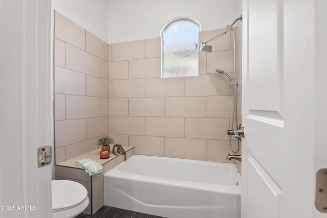 7775 E Fledgling Dr, Scottsdale, AZ 85255 - bathroom featuring toilet and tub / shower combination