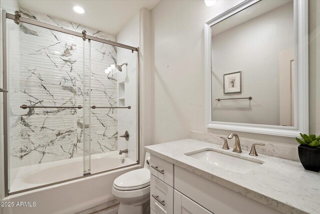 7979 E Princess Dr Unit 13, Scottsdale, AZ 85255 - bedroom featuring light colored carpet, ensuite bathroom, and ceiling fan