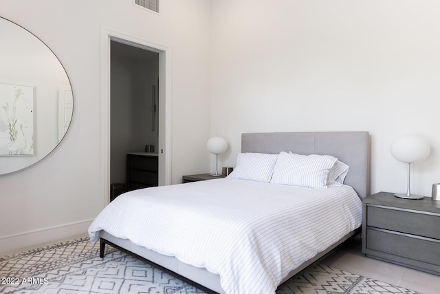 6271 E Horseshoe Rd, Paradise Valley, AZ 85253 - tiled bedroom featuring visible vents and baseboards