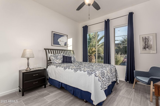 bedroom with ceiling fan