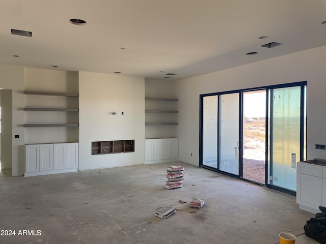 view of unfurnished living room