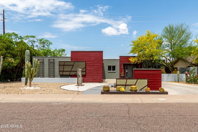 8314 E Vista Dr, Scottsdale, AZ 85250 - contemporary home featuring stucco siding