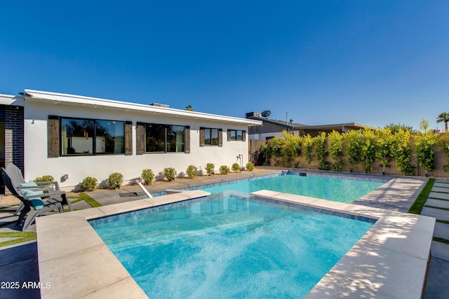 8708 E Rancho Vista Dr, Scottsdale, AZ 85251 - swimming pool featuring a fenced backyard
