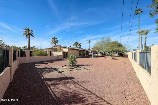 view of yard featuring a patio area