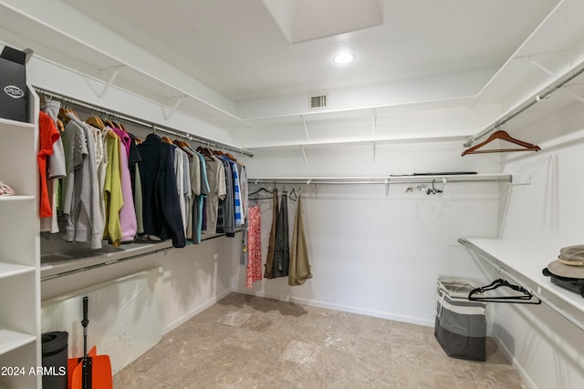 view of spacious closet