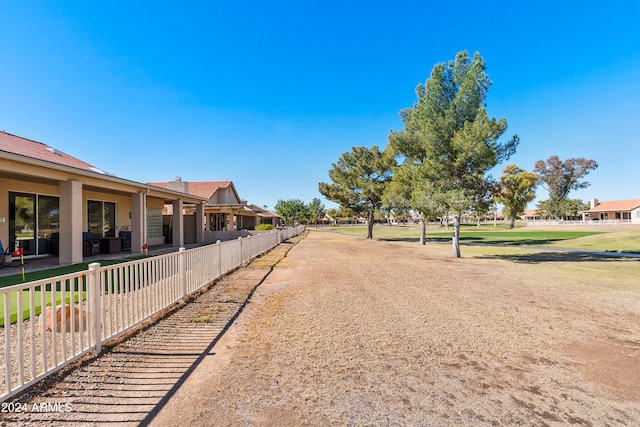 view of yard featuring a patio area