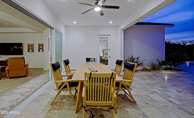 view of terrace with ceiling fan