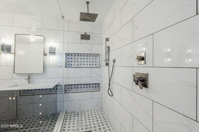 1311 N Congress Dr, Chandler, AZ 85226 - full bath with tiled shower and vanity