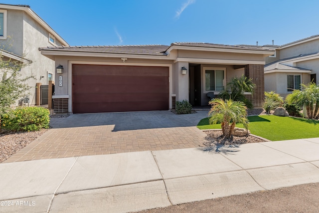 view of front facade with a garage